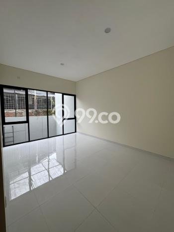 Rumah Luas Asri 3 KT Siap Pakai di Kopo Permai Bandung Rumah Luas Asri 3 KT Siap Pakai di Kopo Permai Bandung