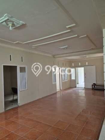 Lokasi terbaik! Rumah siap huni disewakan di Arcamanik LB 285m2 Lokasi terbaik! Rumah siap huni disewakan di Arcamanik LB 285m2