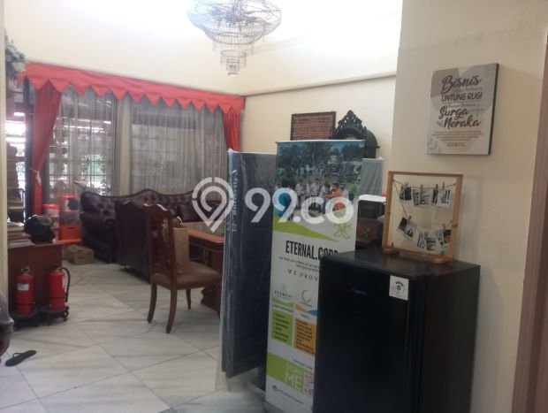 Rumah Mewah LB 196m2 Siap Huni Desain Elegan di Buah Batu, Bandung Rumah Mewah LB 196m2 Siap Huni Desain Elegan di Buah Batu, Bandung