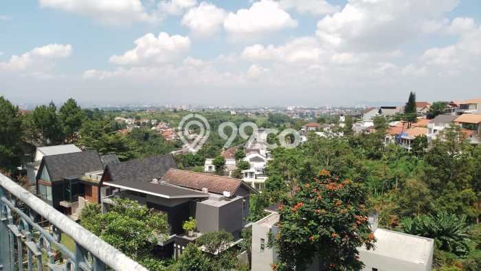 For Sale! Premium House LT 434m2 Desain Modern di Resor Dago Pakar For Sale! Premium House LT 434m2 Desain Modern di Resor Dago Pakar