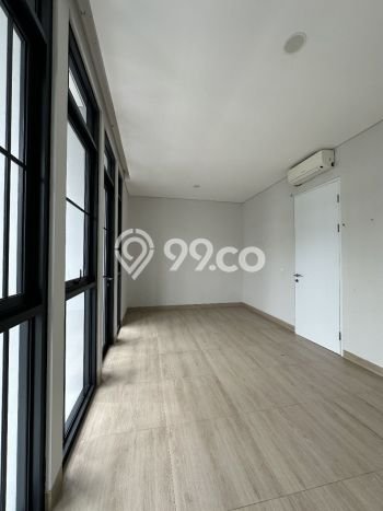 Rumah Elit Modern Tanpa Renovasi di BSD Green Wich Tangerang Rumah Elit Modern Tanpa Renovasi di BSD Green Wich Tangerang