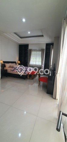 Rumah Mewah LB 350m2 Siap Pakai Desain Elegan di BSD De Park, Tangerang Rumah Mewah LB 350m2 Siap Pakai Desain Elegan di BSD De Park, Tangerang