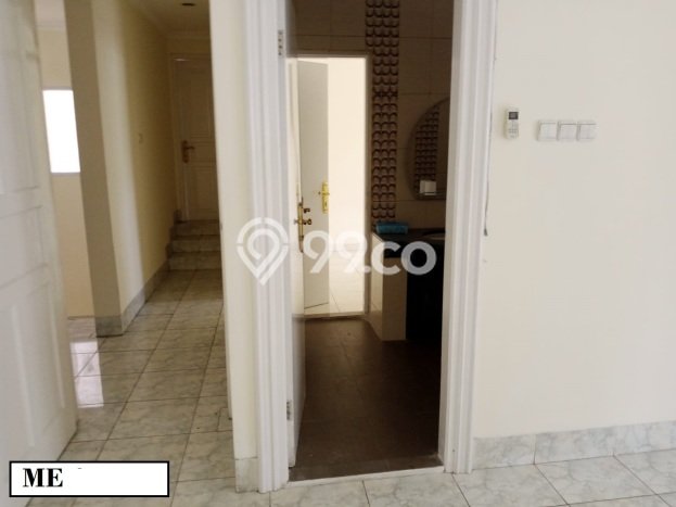 For Sale! Luxury House LT 300m2 Desain Elegan di Cibubur For Sale! Luxury House LT 300m2 Desain Elegan di Cibubur