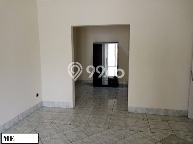 For Sale! Luxury House LT 300m2 Desain Elegan di Cibubur For Sale! Luxury House LT 300m2 Desain Elegan di Cibubur