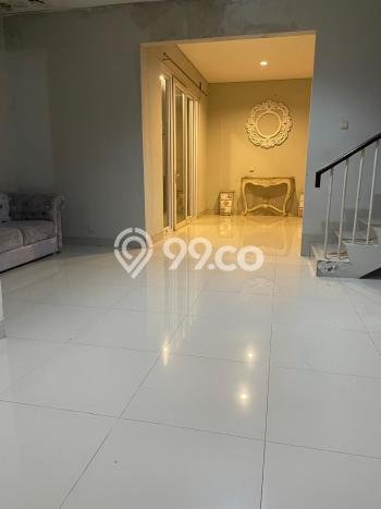 Rumah Disewakan Jakarta Timur LT 144m2 LB 135m2 Area Cibubur Rumah Disewakan Jakarta Timur LT 144m2 LB 135m2 Area Cibubur