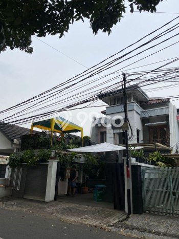 Hunian Mewah LB 400m2 Siap Pakai Desain Elegan di Otista, Jakarta Timur Hunian Mewah LB 400m2 Siap Pakai Desain Elegan di Otista, Jakarta Timur