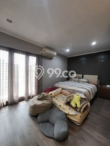 Rumah Elit LB 360m2 Siap Huni Desain Elegan di Bintaro, Tangerang Selatan Rumah Elit LB 360m2 Siap Huni Desain Elegan di Bintaro, Tangerang Selatan