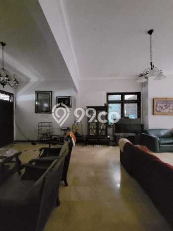 Rumah Elit LB 215m2 Siap Pakai Desain Elegan di Senopati, Jakarta Selatan Rumah Elit LB 215m2 Siap Pakai Desain Elegan di Senopati, Jakarta Selatan