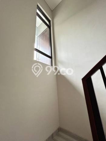 Dijual Rumah Luas Megah Dengan View Eksklusif di Pondok Kelapa, Jakarta Timur Dijual Rumah Luas Megah Dengan View Eksklusif di Pondok Kelapa, Jakarta Timur