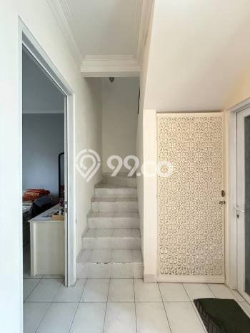Siap Huni Rumah Minimalis & Modern LB 150m2 di Legenda Wisata Siap Huni Rumah Minimalis & Modern LB 150m2 di Legenda Wisata