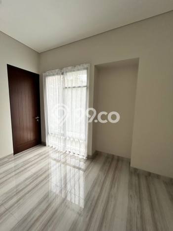 Dijual Rumah Luas Megah Dengan View Eksklusif di Pondok Kelapa, Jakarta Timur Dijual Rumah Luas Megah Dengan View Eksklusif di Pondok Kelapa, Jakarta Timur