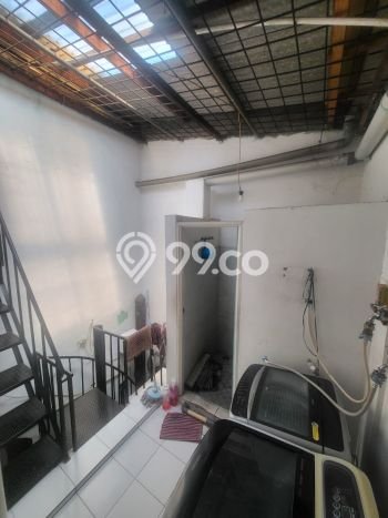 Hunian Eksklusif Siap Huni LT 196m2 di Kebayoran Lama, Jakarta Selatan Hunian Eksklusif Siap Huni LT 196m2 di Kebayoran Lama, Jakarta Selatan