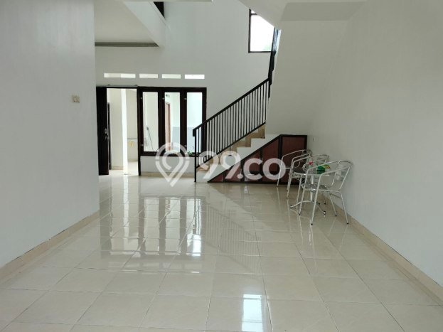 Rumah Modern Cantik 4 Kamar Bisa Langsung Pindah di Jagakarsa Rumah Modern Cantik 4 Kamar Bisa Langsung Pindah di Jagakarsa