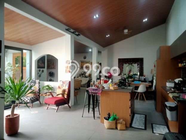 Dijual Rumah Premium dengan Fasilitas Sekitar Lengkap di Duren Sawit, Jakarta Timur Dijual Rumah Premium dengan Fasilitas Sekitar Lengkap di Duren Sawit, Jakarta Timur
