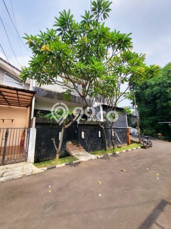 Rumah Elit LB 360m2 Siap Huni Desain Elegan di Bintaro, Tangerang Selatan Rumah Elit LB 360m2 Siap Huni Desain Elegan di Bintaro, Tangerang Selatan