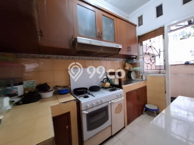 Rumah Elit Modern Tanpa Renovasi di Jatiwaringin Jakarta Timur Rumah Elit Modern Tanpa Renovasi di Jatiwaringin Jakarta Timur
