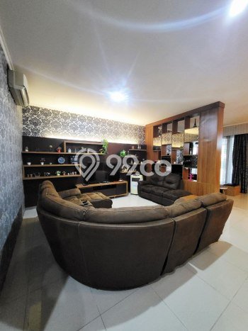 Rumah Elit LB 360m2 Siap Huni Desain Elegan di Bintaro, Tangerang Selatan Rumah Elit LB 360m2 Siap Huni Desain Elegan di Bintaro, Tangerang Selatan
