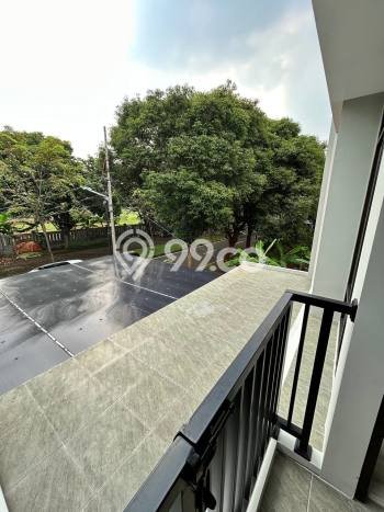 Dijual Rumah Luas Megah Dengan View Eksklusif di Pondok Kelapa, Jakarta Timur Dijual Rumah Luas Megah Dengan View Eksklusif di Pondok Kelapa, Jakarta Timur