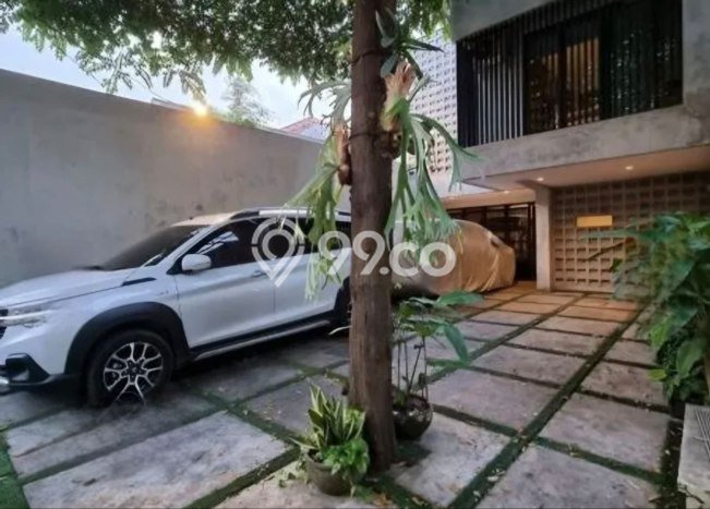 Hunian Eksklusif Siap Huni LT 240m2 di Kebayoran Baru, Jakarta Selatan Hunian Eksklusif Siap Huni LT 240m2 di Kebayoran Baru, Jakarta Selatan