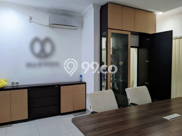 Komersial Dijual di Pasar Minggu Jakarta Selatan dengan Luas Bangunan 600m2 Komersial Dijual di Pasar Minggu Jakarta Selatan dengan Luas Bangunan 600m2