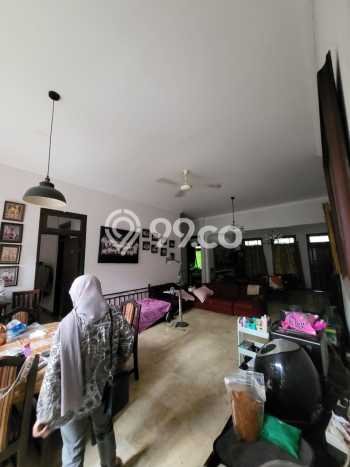 Rumah Elit LB 215m2 Siap Pakai Desain Elegan di Senopati, Jakarta Selatan Rumah Elit LB 215m2 Siap Pakai Desain Elegan di Senopati, Jakarta Selatan