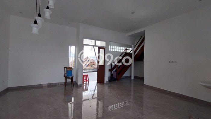 Dijual Rumah Siap Huni di Duren Sawit Jakarta Timur Harga Rp 3,35 Juta LT 208m2 Dijual Rumah Siap Huni di Duren Sawit Jakarta Timur Harga Rp 3,35 Juta LT 208m2