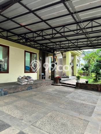 Jual Rumah Luas Elegan Dengan View Eksklusif di Cibubur, Jakarta Timur Jual Rumah Luas Elegan Dengan View Eksklusif di Cibubur, Jakarta Timur