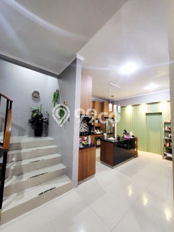 Rumah Elit LB 360m2 Siap Huni Desain Elegan di Bintaro, Tangerang Selatan Rumah Elit LB 360m2 Siap Huni Desain Elegan di Bintaro, Tangerang Selatan