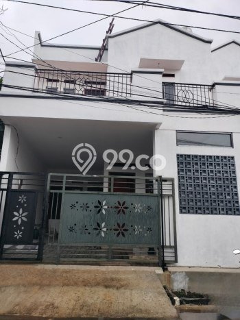 Rumah Luas Asri 4 KT Siap Huni di Jatiwaringin Bekasi Rumah Luas Asri 4 KT Siap Huni di Jatiwaringin Bekasi