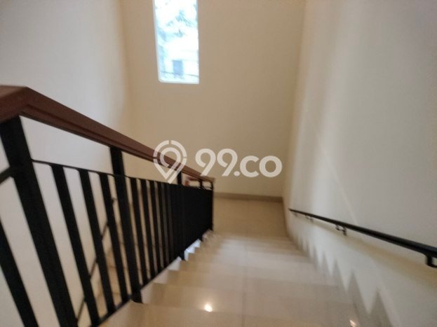 Dijual Rumah Luas Elegan Dengan View Eksklusif di Kemang, Jakarta Selatan Dijual Rumah Luas Elegan Dengan View Eksklusif di Kemang, Jakarta Selatan