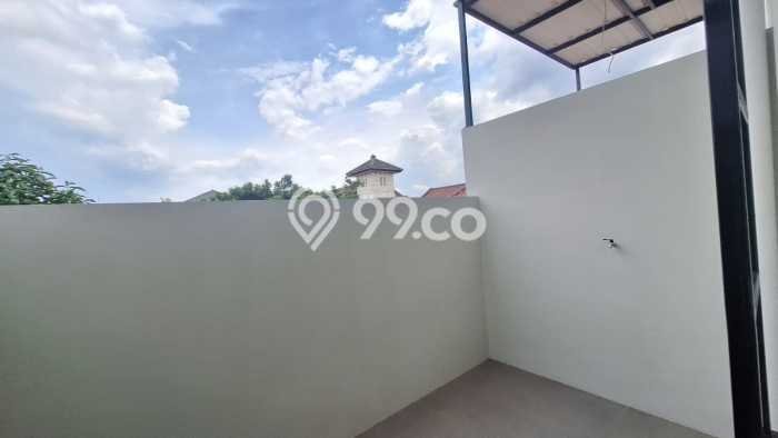 Rumah Luas Asri 3 KT Siap Pakai di Jatiwaringin Bekasi Rumah Luas Asri 3 KT Siap Pakai di Jatiwaringin Bekasi