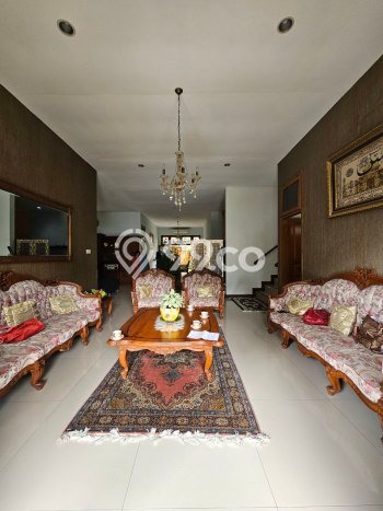 Rumah Elit Modern Siap Huni di Warung Buncit Jakarta Selatan Rumah Elit Modern Siap Huni di Warung Buncit Jakarta Selatan