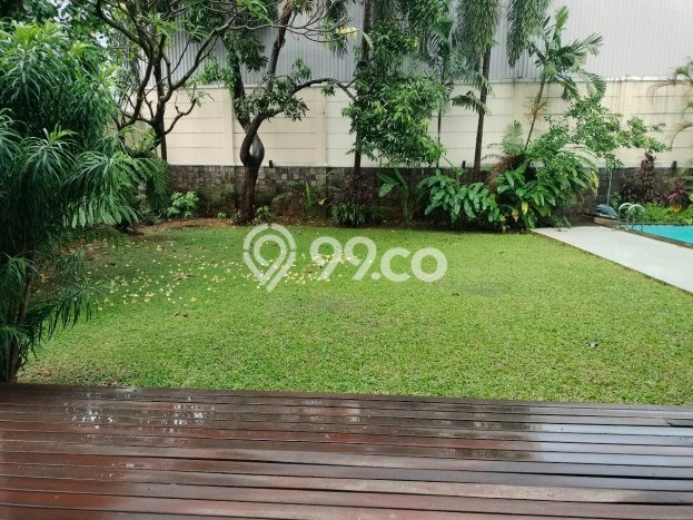 Dijual Rumah Luas Elegan Dengan View Eksklusif di Kemang, Jakarta Selatan Dijual Rumah Luas Elegan Dengan View Eksklusif di Kemang, Jakarta Selatan