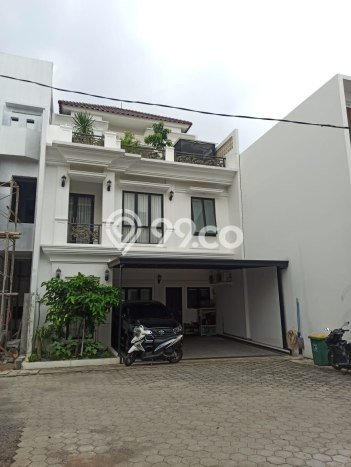 Ready to Use! Luxury House LT 94m2 Desain Modern di Cipinang Ready to Use! Luxury House LT 94m2 Desain Modern di Cipinang