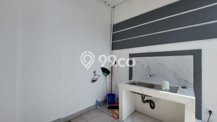 Dijual Rumah Siap Huni di Duren Sawit Jakarta Timur Harga Rp 3,35 Juta LT 208m2 Dijual Rumah Siap Huni di Duren Sawit Jakarta Timur Harga Rp 3,35 Juta LT 208m2