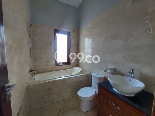 Rumah Elit LB 235m2 Siap Pakai Desain Elegan di Sunset Road, Badung Rumah Elit LB 235m2 Siap Pakai Desain Elegan di Sunset Road, Badung