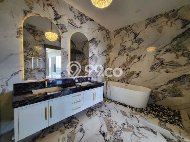 Properti Strategis! Vila di , Area 300m2m², Lokasi Premium dengan potensi meningkat Properti Strategis! Vila di , Area 300m2m², Lokasi Premium dengan potensi meningkat