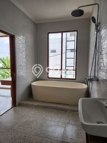 Vila Strategis di , Luas 144m2m², Kawasan Asri dan nyaman Vila Strategis di , Luas 144m2m², Kawasan Asri dan nyaman