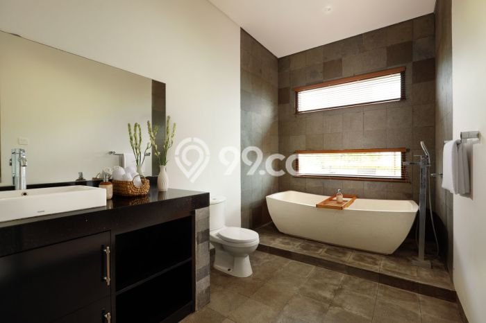 Ready to Use! Luxury House LT 174m2 Desain Elegan di Nusa Dua Ready to Use! Luxury House LT 174m2 Desain Elegan di Nusa Dua