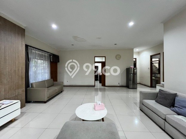 Hunian Elit LB 217m2 Siap Pakai Desain Elegan di Bandung Kota, Bandung Hunian Elit LB 217m2 Siap Pakai Desain Elegan di Bandung Kota, Bandung