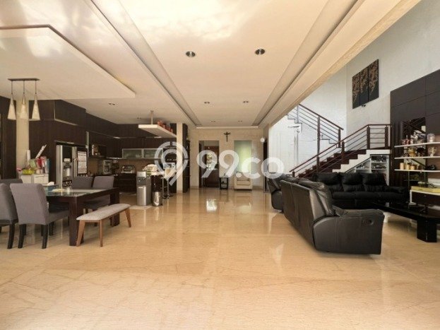 Dijual Rumah Mewah Megah Dengan View Cantik di Bandung Kota, Bandung Dijual Rumah Mewah Megah Dengan View Cantik di Bandung Kota, Bandung