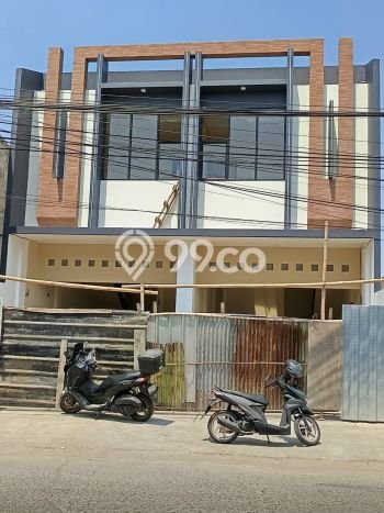 Ruko Dijual di Prime Area Bandung Luas 140m2 Ruko Dijual di Prime Area Bandung Luas 140m2