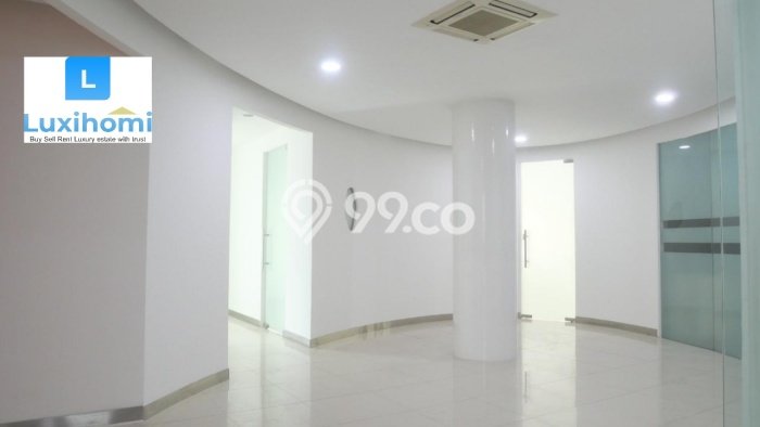 Disewakan Ruko komersial di Kelapa Gading luas bangunan 748m2 Disewakan Ruko komersial di Kelapa Gading luas bangunan 748m2
