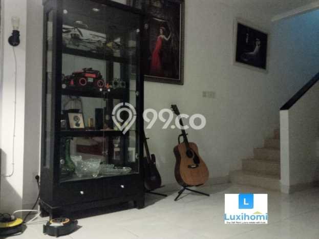 Jual Rumah Eksklusif 3 KT di Cibubur, Bekasi Jual Rumah Eksklusif 3 KT di Cibubur, Bekasi
