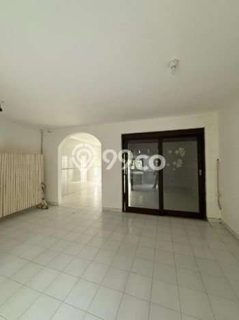 Rumah Modern 2 KT di Seminyak Badung Unfurnished Rumah Modern 2 KT di Seminyak Badung Unfurnished