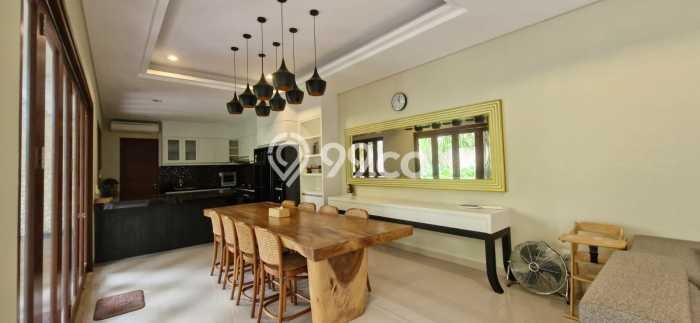 BISNIS POTENSIAL! Vila Kawasan , Area 400m2m², Potensi Menjanjikan BISNIS POTENSIAL! Vila Kawasan , Area 400m2m², Potensi Menjanjikan