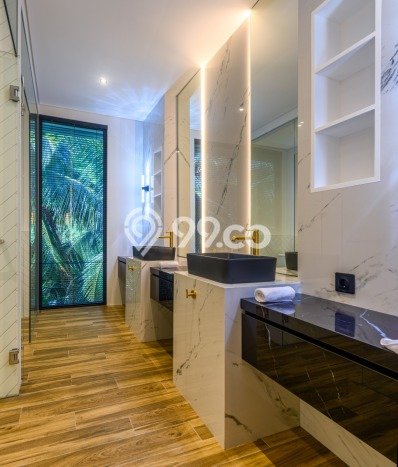 DIJUAL! Vila Kawasan , Luas 500m2m², Akses Mudah Pusat Kota DIJUAL! Vila Kawasan , Luas 500m2m², Akses Mudah Pusat Kota