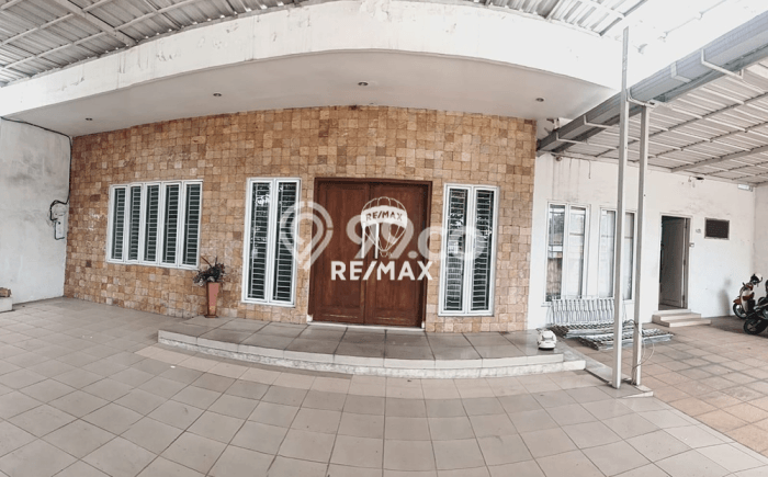 Rumah Eksklusif Siap Huni LT 442m2 di Giri, Banyuwangi Rumah Eksklusif Siap Huni LT 442m2 di Giri, Banyuwangi