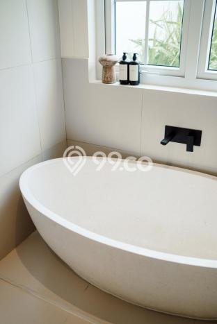 HARGA MENARIK! Vila di , Luas 300m2m², Kawasan Tenang dan nyaman HARGA MENARIK! Vila di , Luas 300m2m², Kawasan Tenang dan nyaman