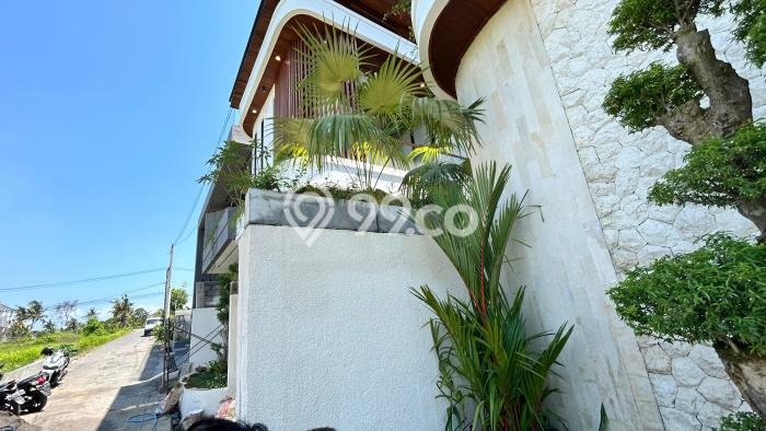 Vila Kawasan , Area 175m2m², Posisi Strategis Vila Kawasan , Area 175m2m², Posisi Strategis